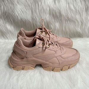 Just Fab Women’s Blush Sneaker Size 6.5 NEW